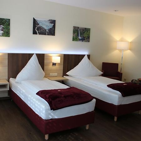 Gastehaus Anton Hotel Oberursel Luaran gambar