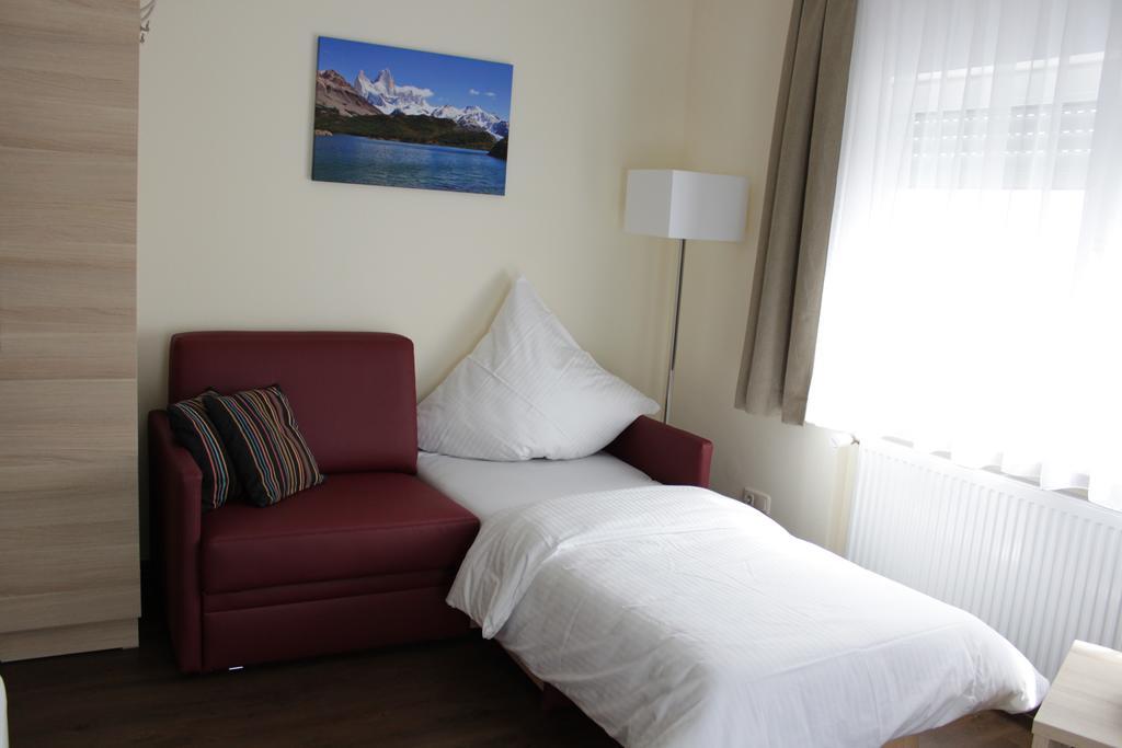 Gastehaus Anton Hotel Oberursel Luaran gambar